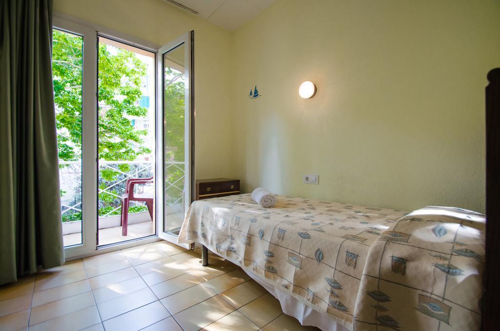 Hostal Lloret Льорет-де-Мар Экстерьер фото