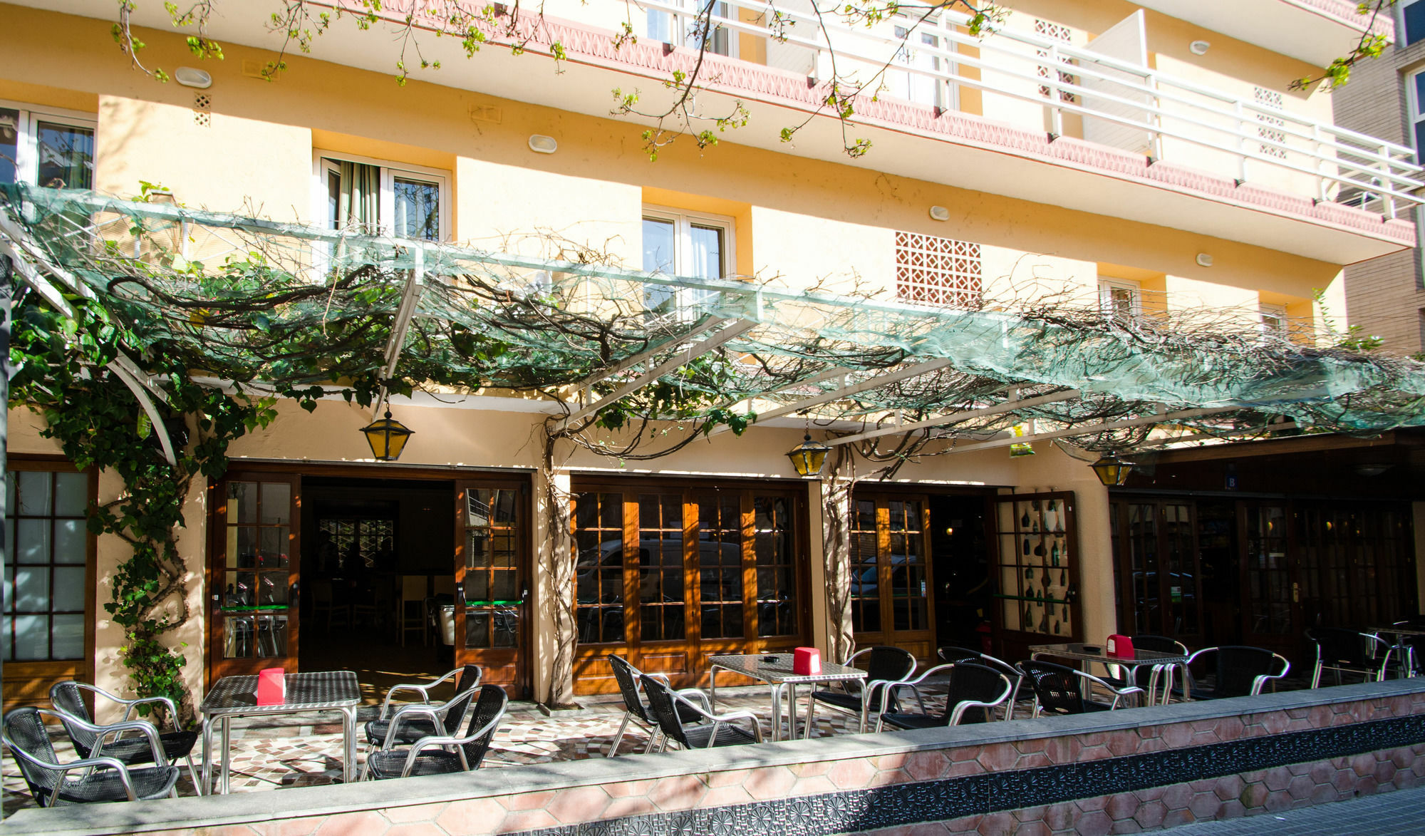 Hostal Lloret Льорет-де-Мар Экстерьер фото